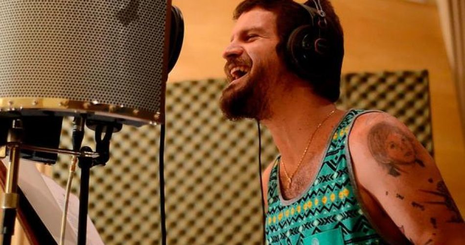 Segunda vez que Saulo lança disco em show ao vivo na rede. Foto: Divulgação/Rogério Menezes.