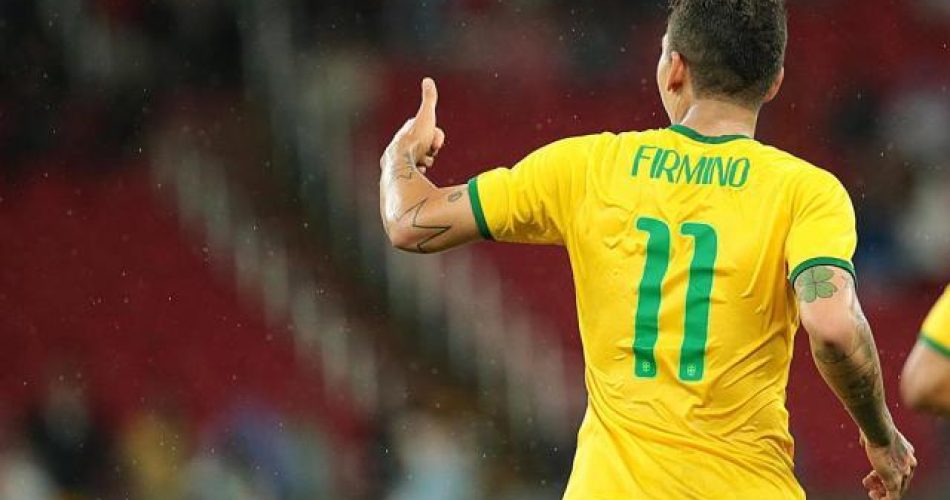 Firmino aproveita chance e marca 1 a 0, aos 33 minutos. (Foto: Ricardo Duarte / Agencia RBS)