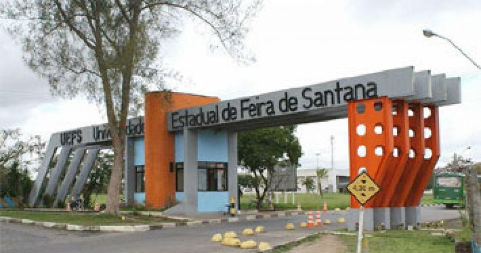 São ofertadas 25 opções de cursos e 920 vagas.