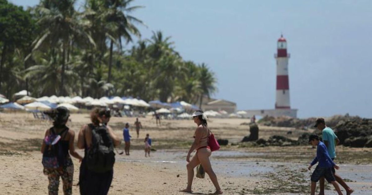 Itapuã está na lista de praias impróprias para o banho. Foto: Raul Spinassé.