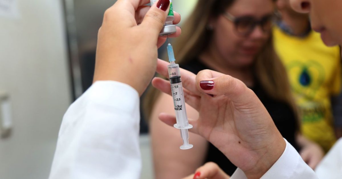 Lançamento da Campanha Nacional de Vacinação contra a Gripe. Erasmo Salomao/Ministério da Saúde