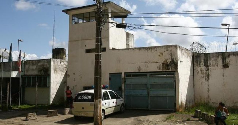 Operação foi realizada com apoio dos agentes penitenciários e da PM. Foto: verdinhoitabuna.com.br.