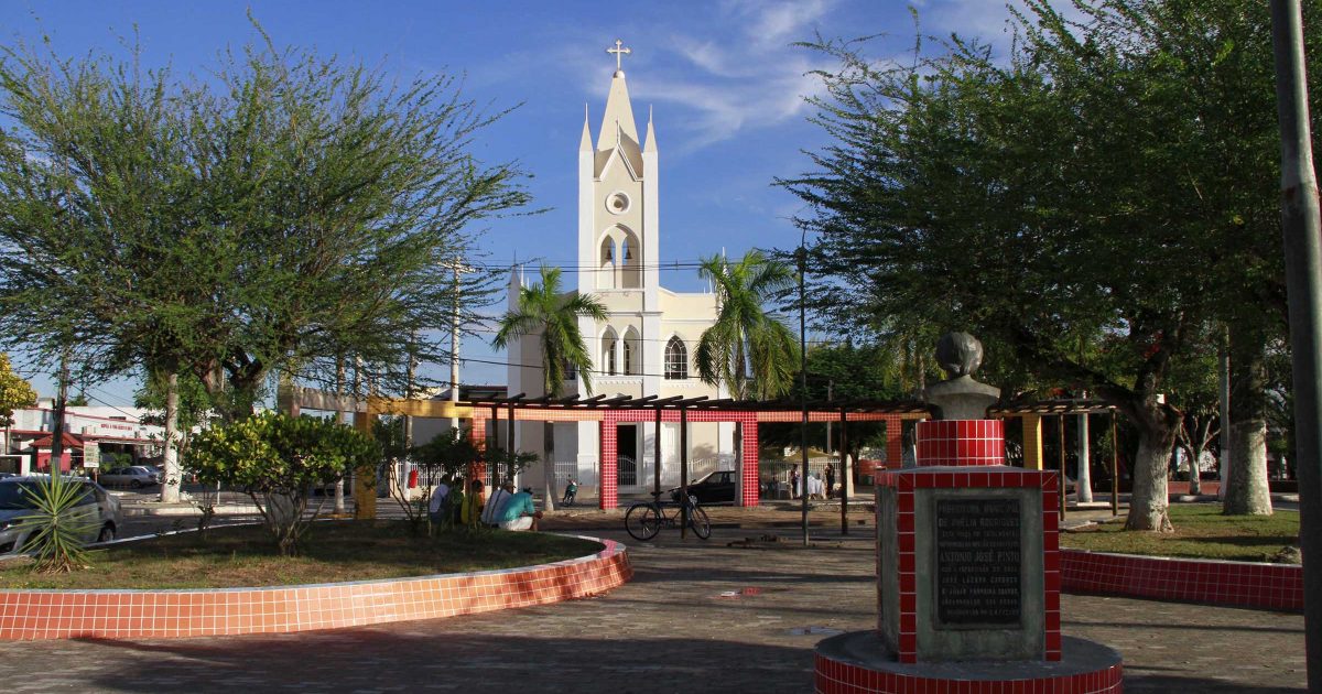 Praça central do município de Amélia Rodrigues.
