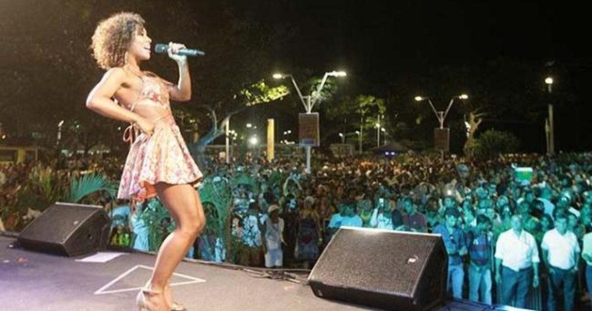 A cantora Ana Mametto foi uma das atrações do evento. Foto: Joá Souza/Ag. A TARDE.