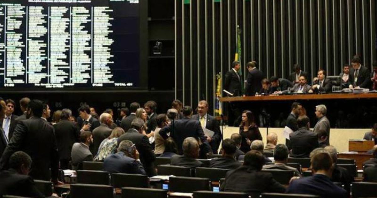 A votação contabilizou 263 votos a favor, 106 contra e três abstenções. Foto: Fabio Rodrigues Pozzebom/Agência Brasil.