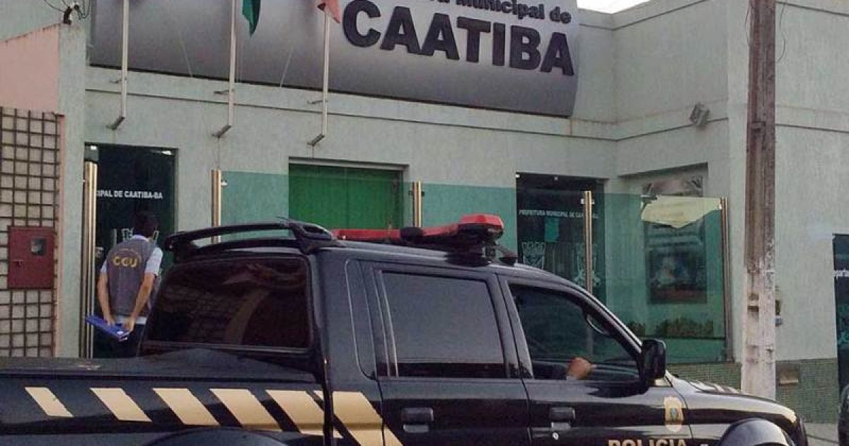 Desvios teriam sido feitos pelo prefeito de Caatiba, Joaquim Mendes de Souza Junior. Foto: Divulgação/Polícia Federal.