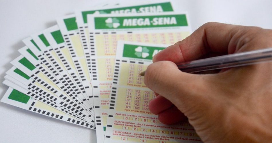 A probabilidade de um apostador acertar as seis dezenas é uma em 50 milhões. Foto: brasilpost.com.br.
