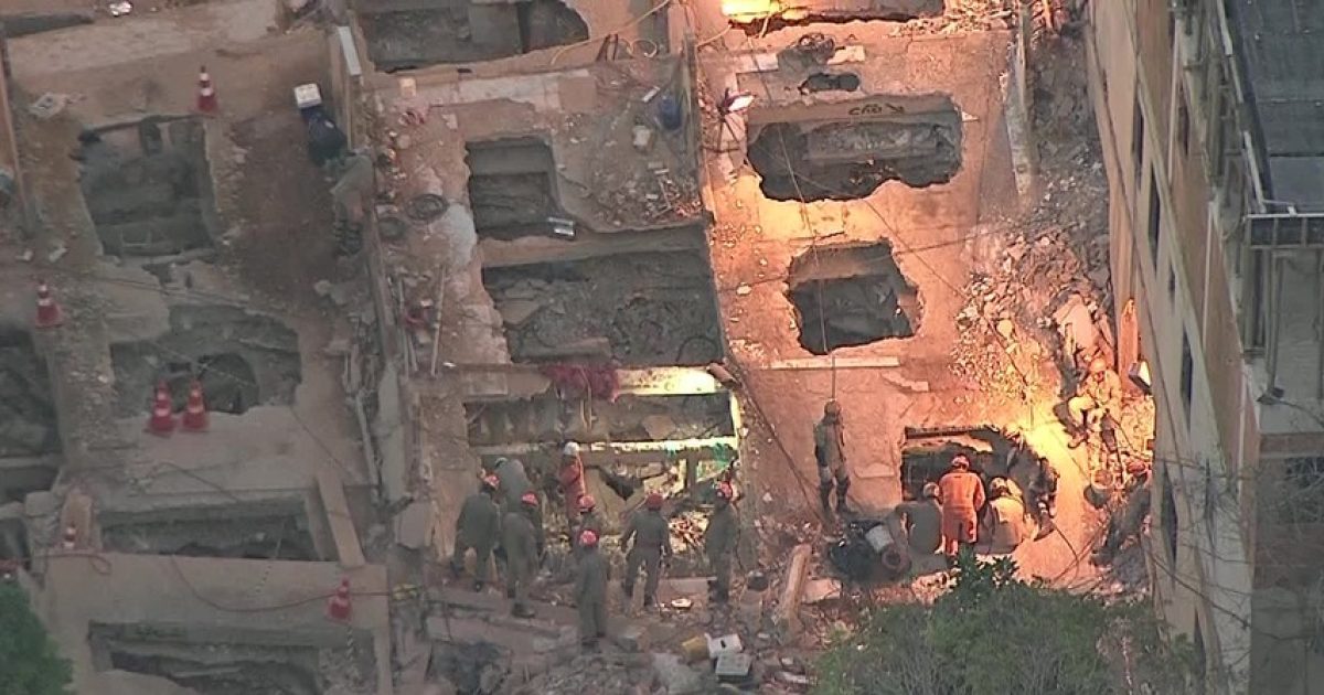 Bombeiros entram no sétimo dia de buscas por vítimas do desabamento na Muzema — Foto: Reprodução / Globocop