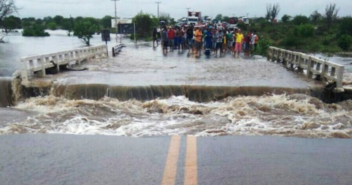 Chuvas fortes castigaram o município. Foto: jacobinanoticia.com.br.