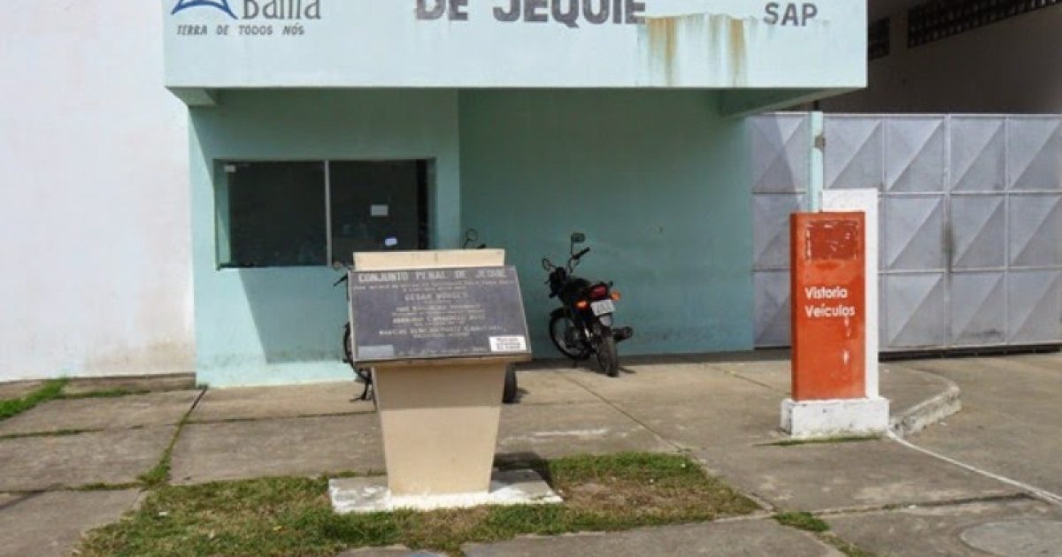 De acordo com a instituição, o interno foi agredido com socos e chutes Foto: ubaitabaurgente.com.br.