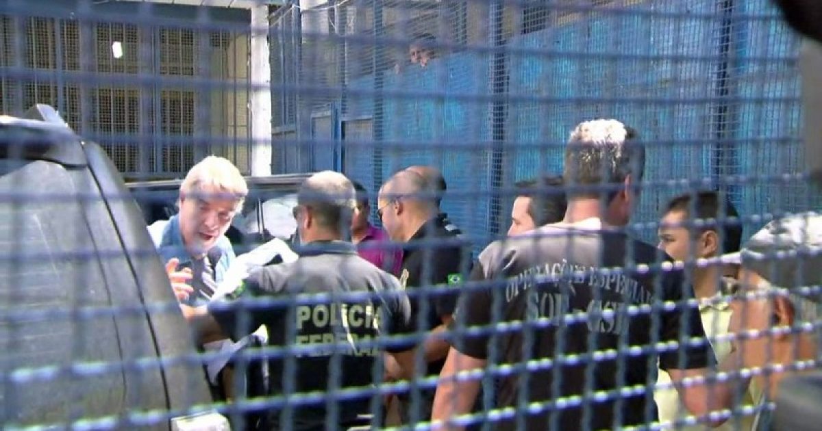 Ele foi preso após desembarcar no aeroporto Galeão.
 Foto: Reprodução/GloboNews.