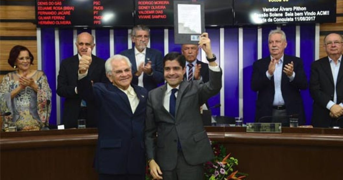 Entrega foi proposta pelo vereador Álvaro Pithon. Foto: vitoriadaconquistanoticias.com.br.