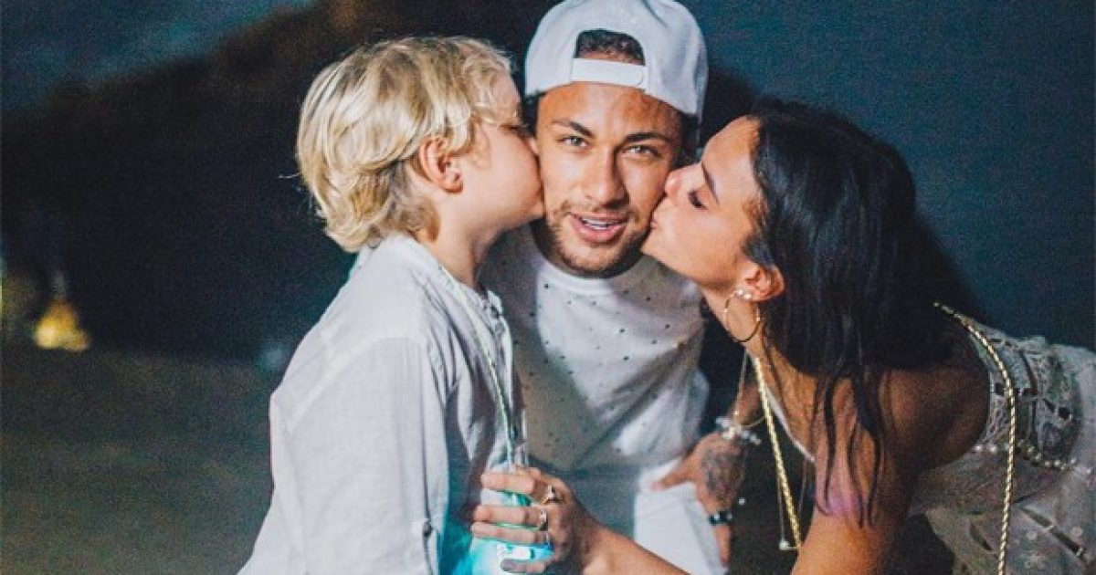 Neymar com Bruna Marquezine e Davi Lucca. Foto: Reprodução/Instagram.
