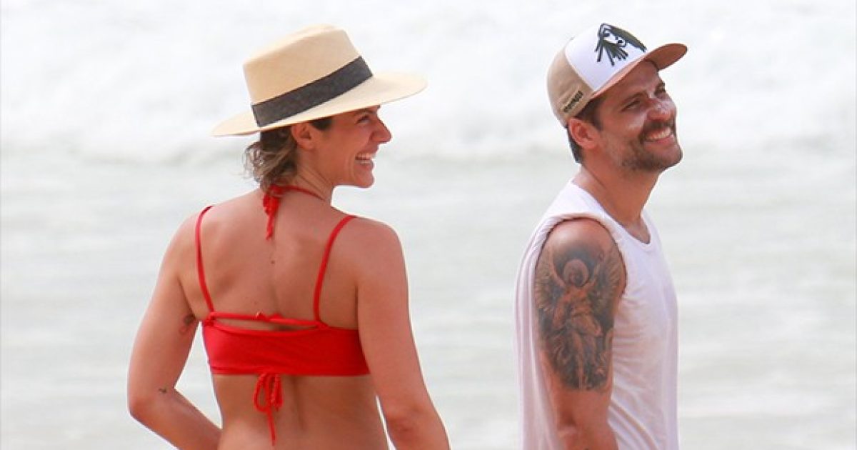 Giovanna Ewbank e Bruno Gagliasso na Praia do Sancho em Fernando de Noronha. Foto: AgNews.