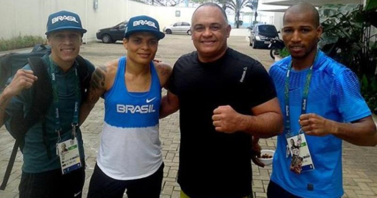 Ao invés de se manter com a delegação da Confederação Brasileira de Boxe o trio fez a opção de treinar com Dórea. (Foto: Reprodução / Ricardo Palmeira l Ag. A Tarde)