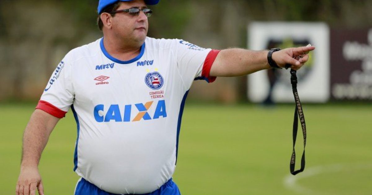 Técnico Guto Ferreira.