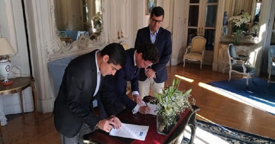 ACM Neto assina carta de cooperação em Portugal para valorização do Centro Histórico (Foto: Divulgação)