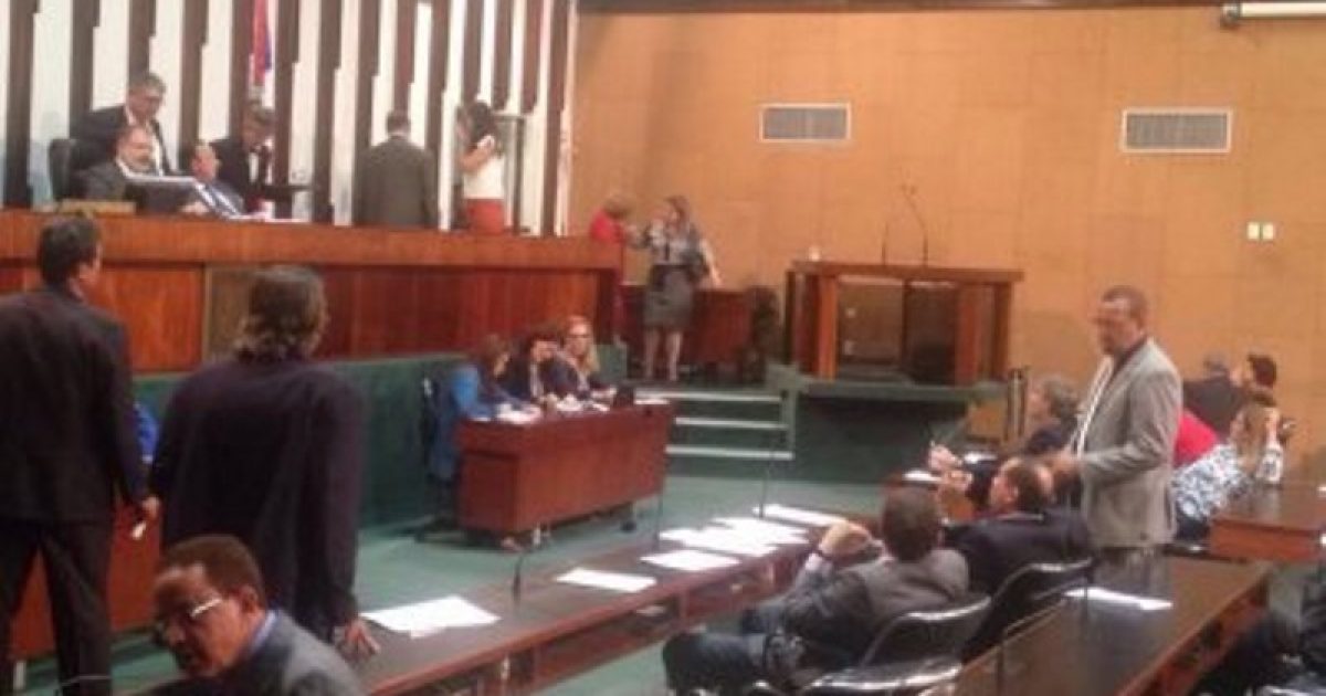 Assembleia aprova PEC dos Soldados (Foto: Rebeca Menezes / Bahia Notícias)