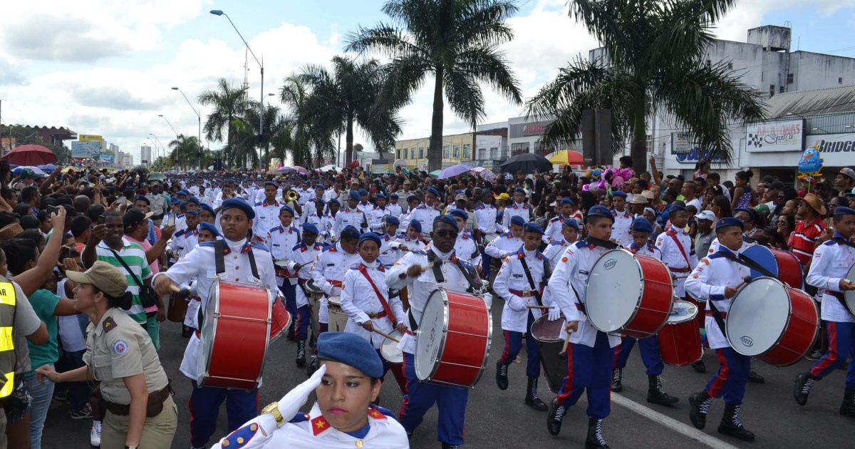 Desfile Cívico em Feira de Santana. Foto: Olá Bahia