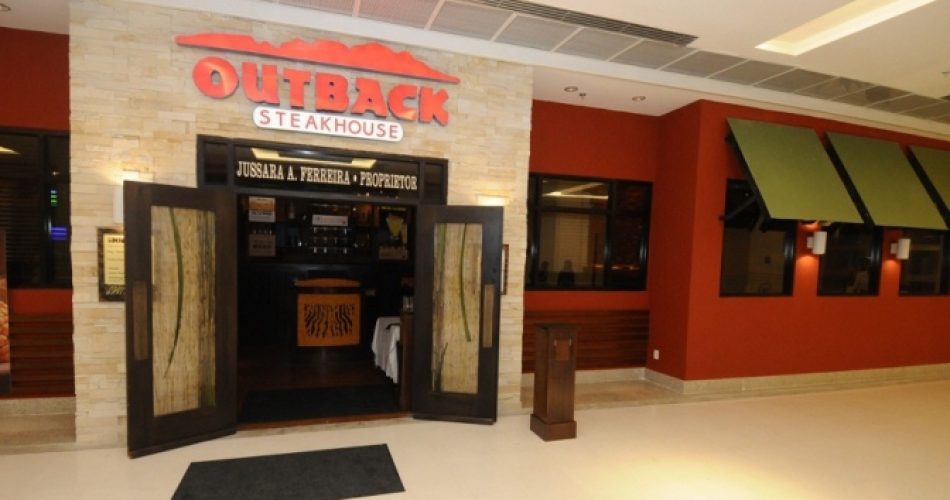 Fachada Outback Shopping Barra. (Foto: site Onde Comer em Salvador)