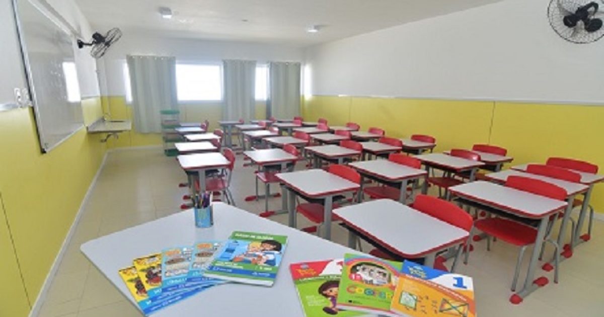 Escola Municipal Adilson de Souza Galo fica em Pirajá (Foto: Divulgação)