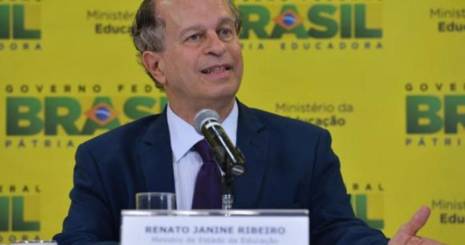 Renato Janine afirma que sempre faltou no país uma base ética para se discutir política. Foto: Valter Campanato/Agência Brasil