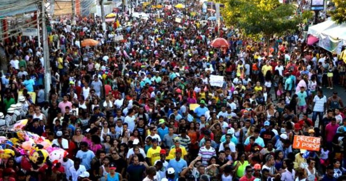 14ª Parada LGBT de Feira de Santana. Foto: Ed Santos/Acorda Cidade