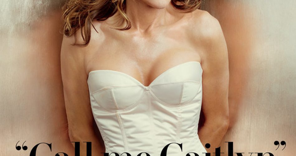 Jenner na capa da revista Vanity Fair deste mês de junho. Totalmente transformado em mulher  (Foto: Reprodução)
