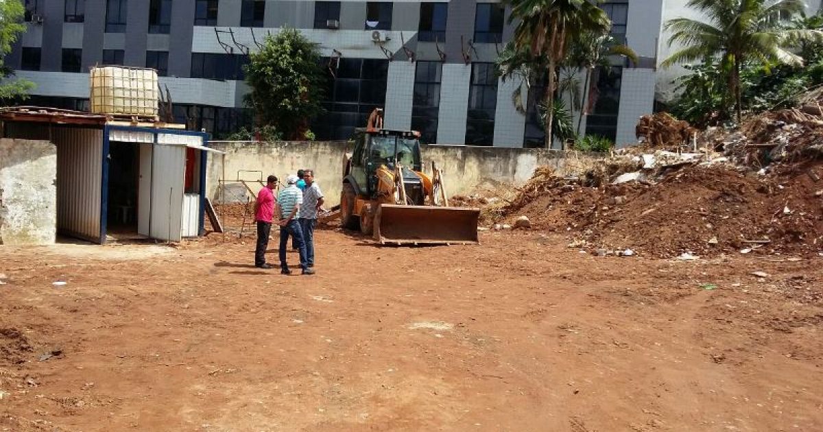 Sucom embarga obra de terraplanagem na Federação (Foto: Prefeitura de Salvador)