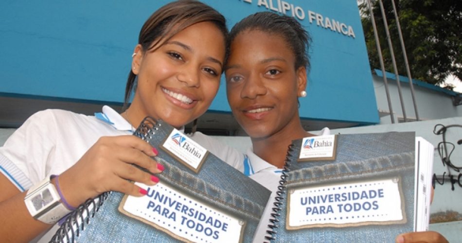 O programa é voltado para estudantes que concluíram o ensino médio na rede pública de ensino municipal e/ou estadual [da Bahia] ou irão concluir em 2015. Foto: Secom-BA