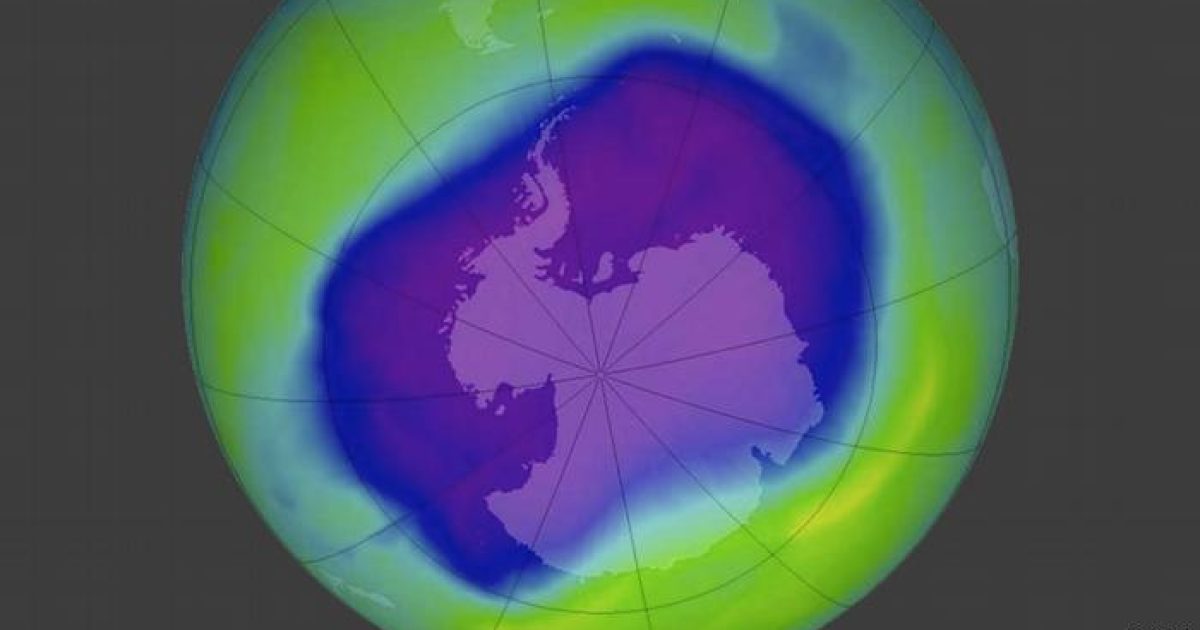 Buraco da camada de ozônio sobre a Antártida já foi do tamanho da América do Norte (Imagem: Nasa)