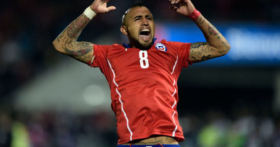 Vidal comemora título chileno. Foto: AFP
