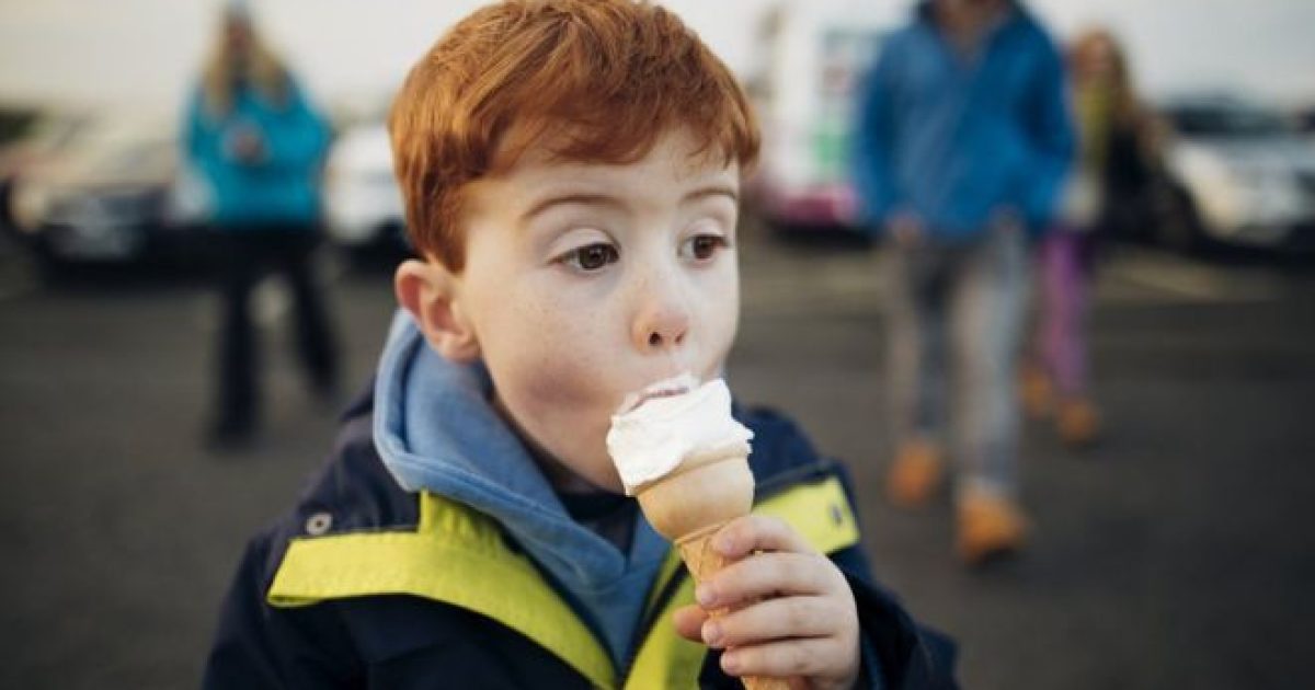 Em todo o mundo, as crianças estão mais propensas do que nunca a desenvolver alergias alimentares (Foto: Getty Images)