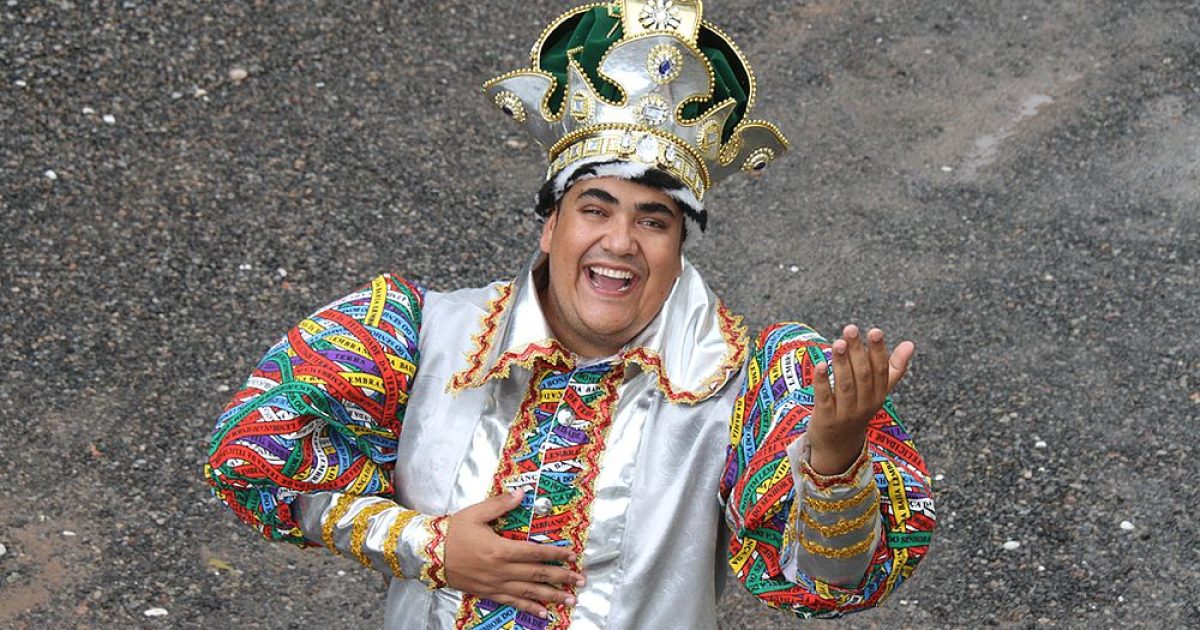 Essa é a terceira vez que o publicitário é coroado Rei Momo do Carnaval de Salvador.  (Foto: Evandro Veiga)