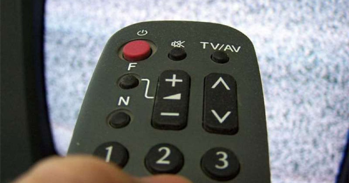 O desligamento do sinal analógico de televisão no Brasil deve ser concluído até o final de 2018. (Foto: Reprodução/Novo Jornal)