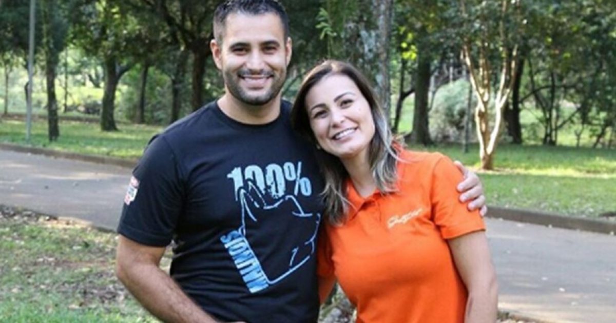 Ex-Miss Bumbum havia reatado com Tiago Costa, pai de seu filho Arthur, de 11 anos, no ano passado