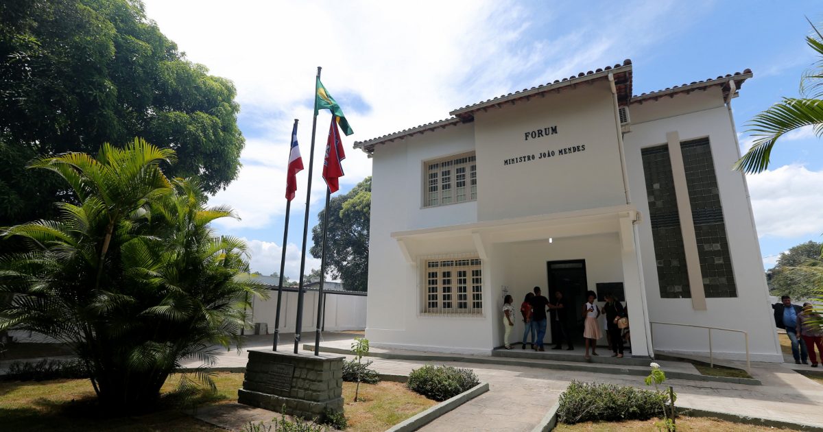 Completamente reformulado, o fórum de São Gonçalo dos Campos foi inaugurado com a presença do governador Rui Costa (Foto: Mateus Pereira/GOVBA)