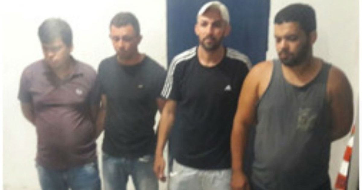 Suspeitos foram presos em Petrolina (Foto: Divulgação/SSP)
