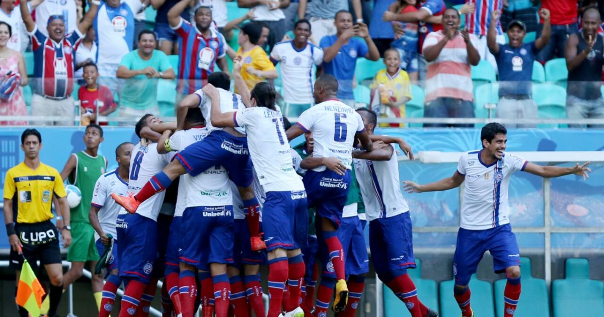 A vitória deixa o Bahia na liderança do grupo C com três pontos e o Santa Cruz amarga a lanterna.  (Foto: Reprodução)
