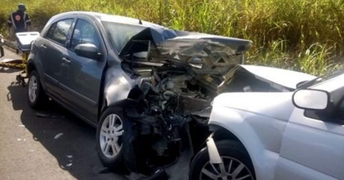 Grávida morre em batida entre dois carros (Foto: Plantão Itajuípe)