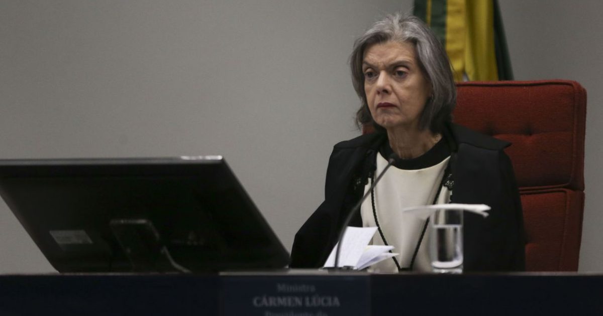 A ministra Cármem Lúcia durante audiência pública no Supremo Tribunal Federal sobre descriminalização do aborto.