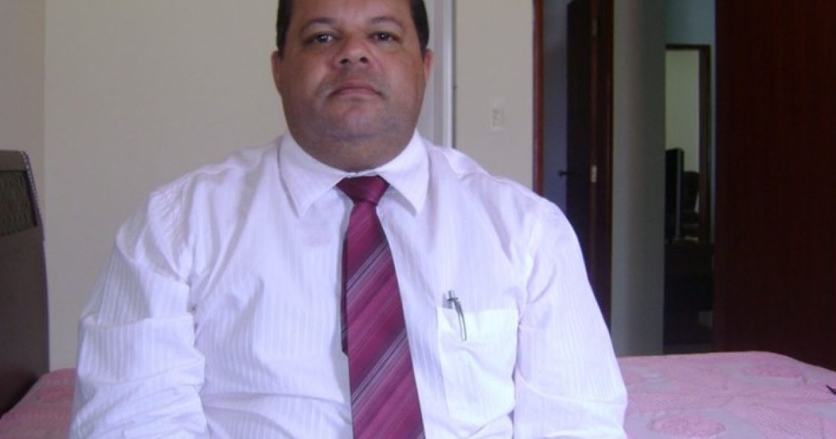 Marco Torres é delegado de Polícia Civil em Barra da Estiva (Foto: Reprodução/Facebook)