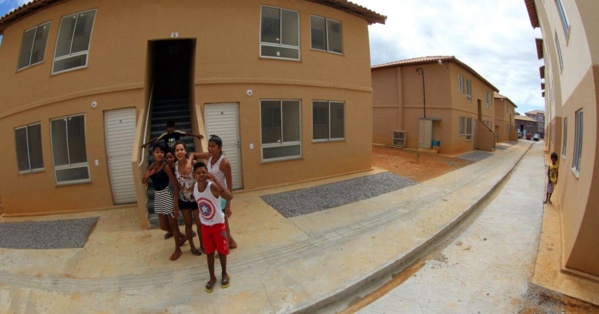 Mais de seis mil pessoas foram beneficiadas com os imóveis (Foto: Alberto Coutinho/GOVBA)