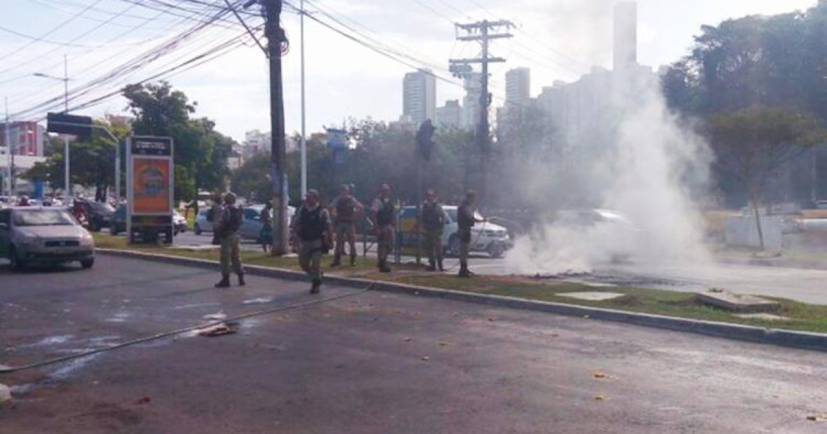 Manifestantes bloquearam vias na localidade (Foto: Divulgação/SSP)