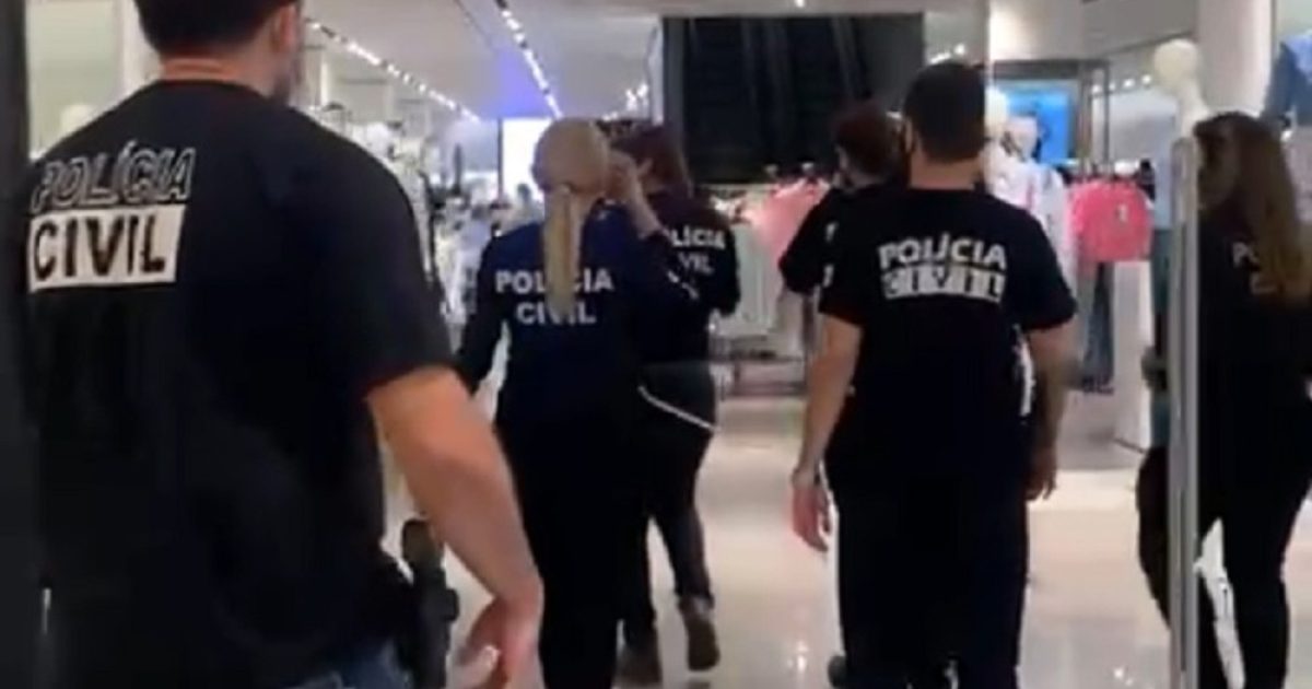 policiais-shopping