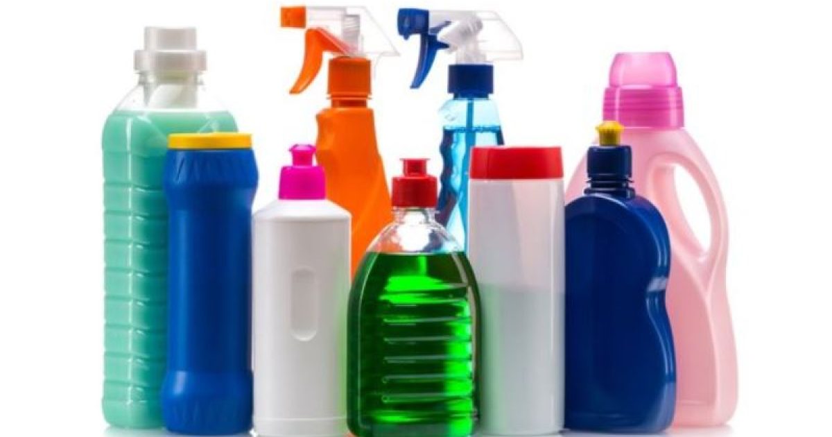 Ainda que autoridades sanitárias concordem que podem fazer mal à saúde, produtos químicos seguem presentes em nossas vidas (Foto: Reprodução/BBC Mundo)
