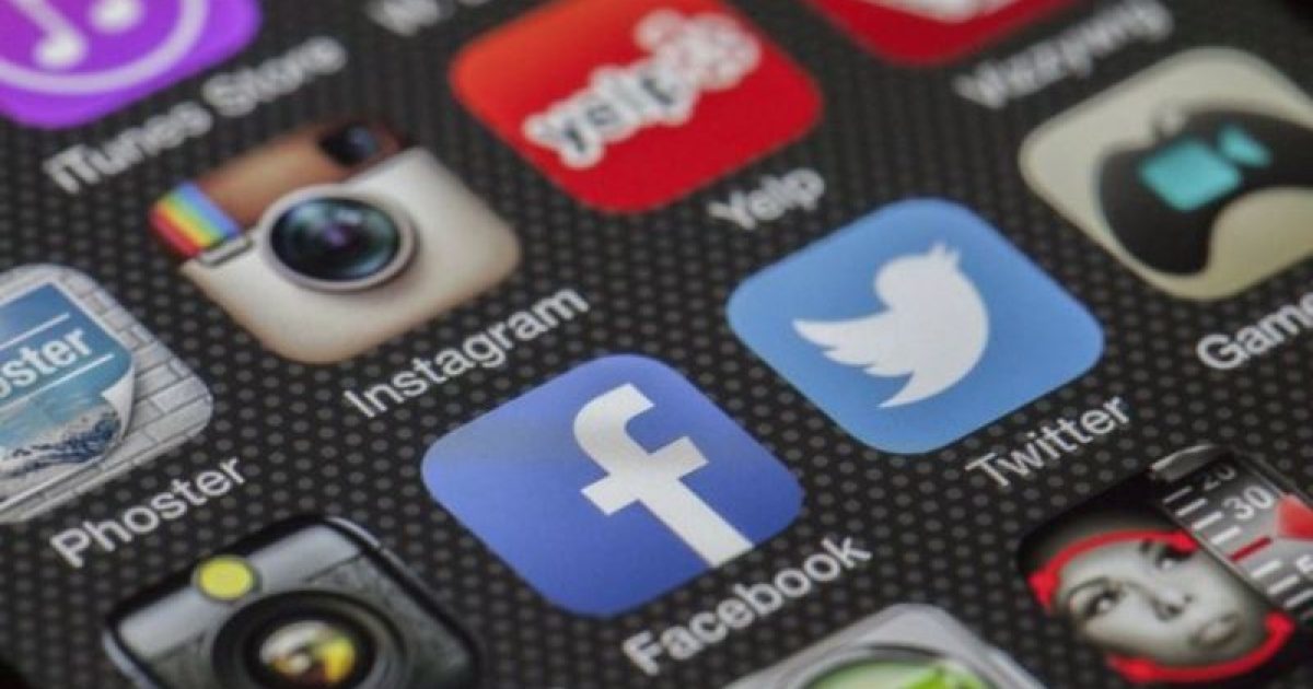 Pensar que redes sociais criam oportunidades de socialização é uma ilusão, diz pesquisador (Foto: Reprodução/BBC Brasil)