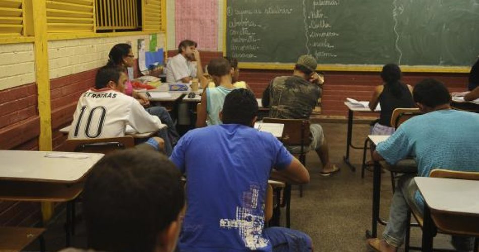 A pesquisa constatou problemas de comunicação, raciocínio lógico, tecnologia e interpretação de texto, por exemplo. Foto: Arquivo/Agência Brasil