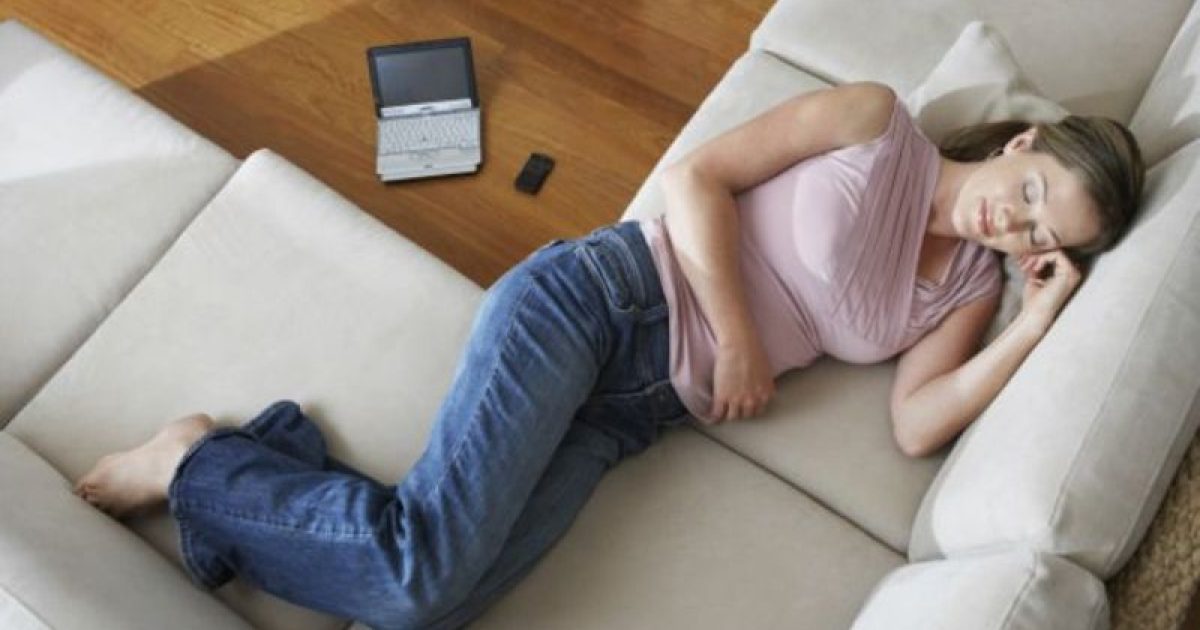 Estudo feito por pesquisadores gregos diz que dormir por meia hora ou mais durante o dia diminui o risco de ataque cardíaco em até 10%. Foto: Reprodução/BBC Brasil
