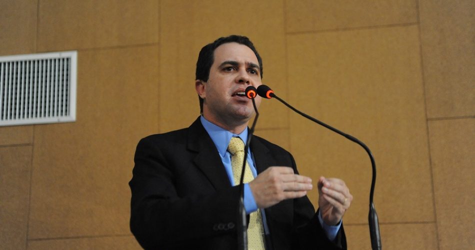 Deputado Tom Araújo (DEM) 
Crédito: Arquivo/Agência-Alba